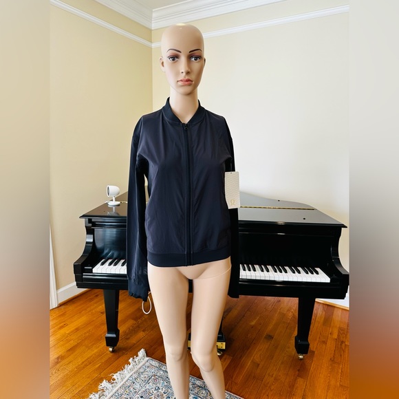 NWT RARE Minimalist Lululemon Noir Jacket II (Bomber Jacket) - Picture 11 of 16